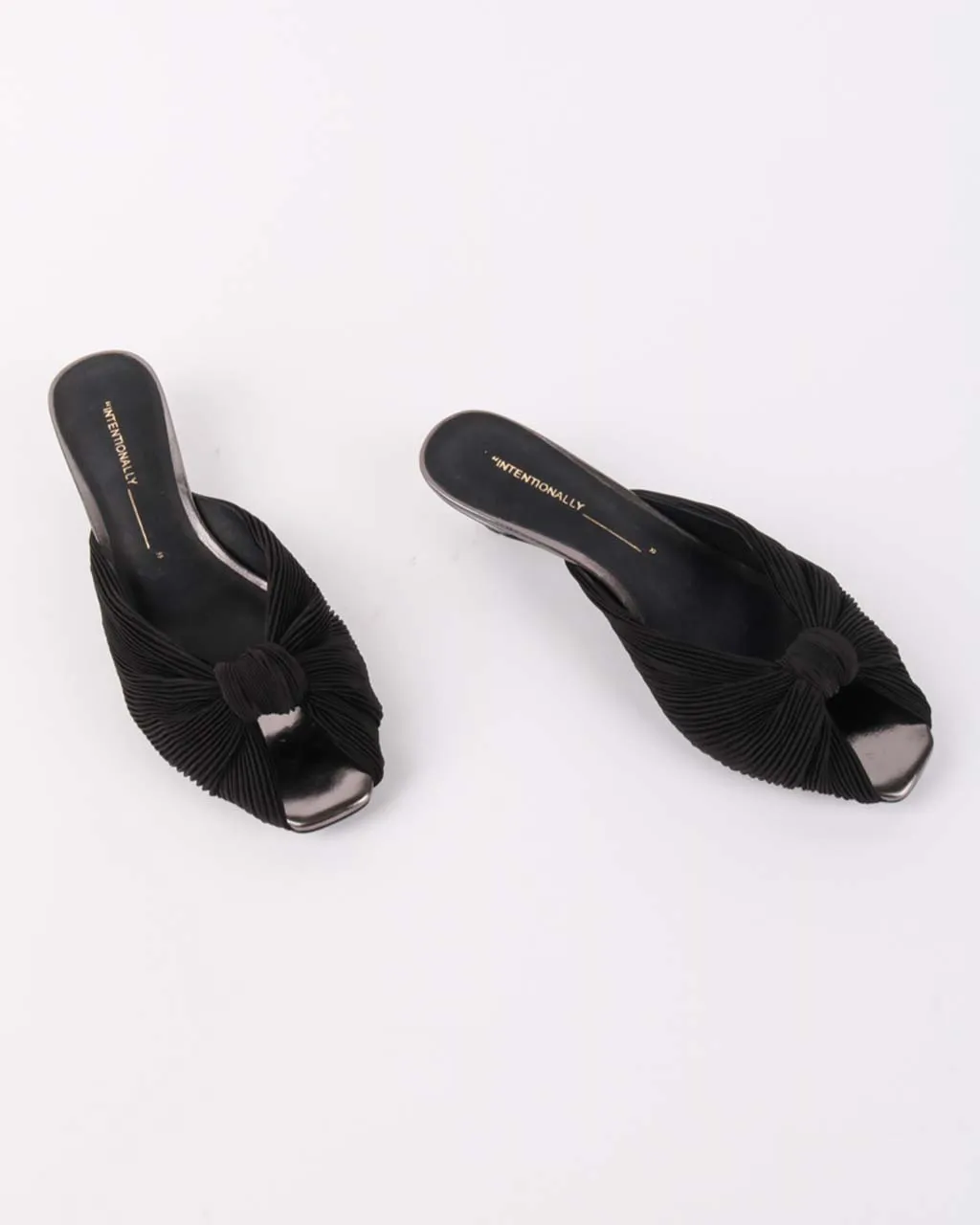 Curfew Kitten Heel - Black