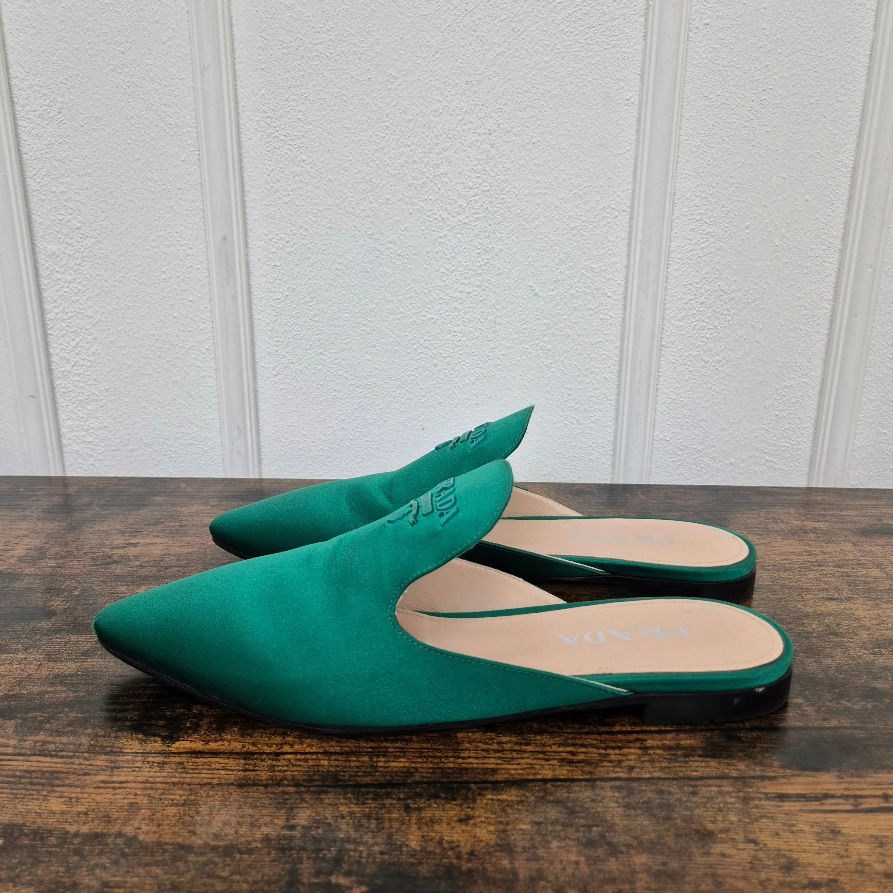 Prada | Mules in raso verde nr.39