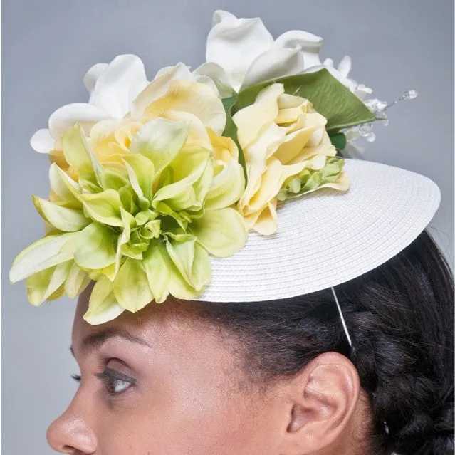 SE6020-Wedding fascinator straw with assorted flowers